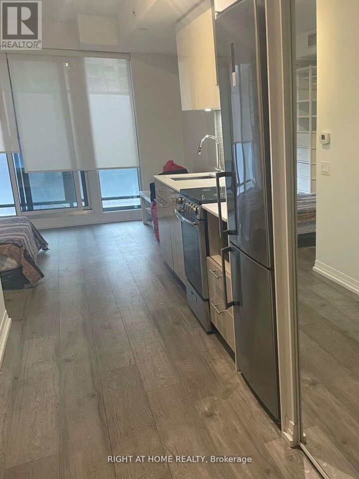 Property Photo:  251 Jarvis Street 501  ON M5B 0C3 