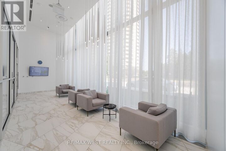 Property Photo:  3883 Quartz Road 2810  ON L5B 0M4 