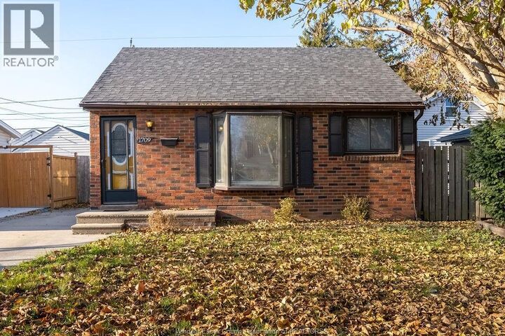 Property Photo: 1709 Cadillac ON N8Y 2V7