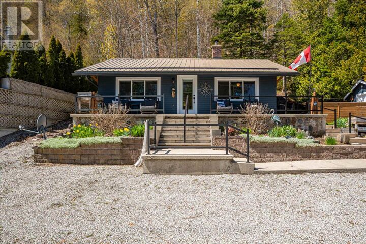 Property Photo:  199 Mallory Beach Road  ON N0H 2T0 