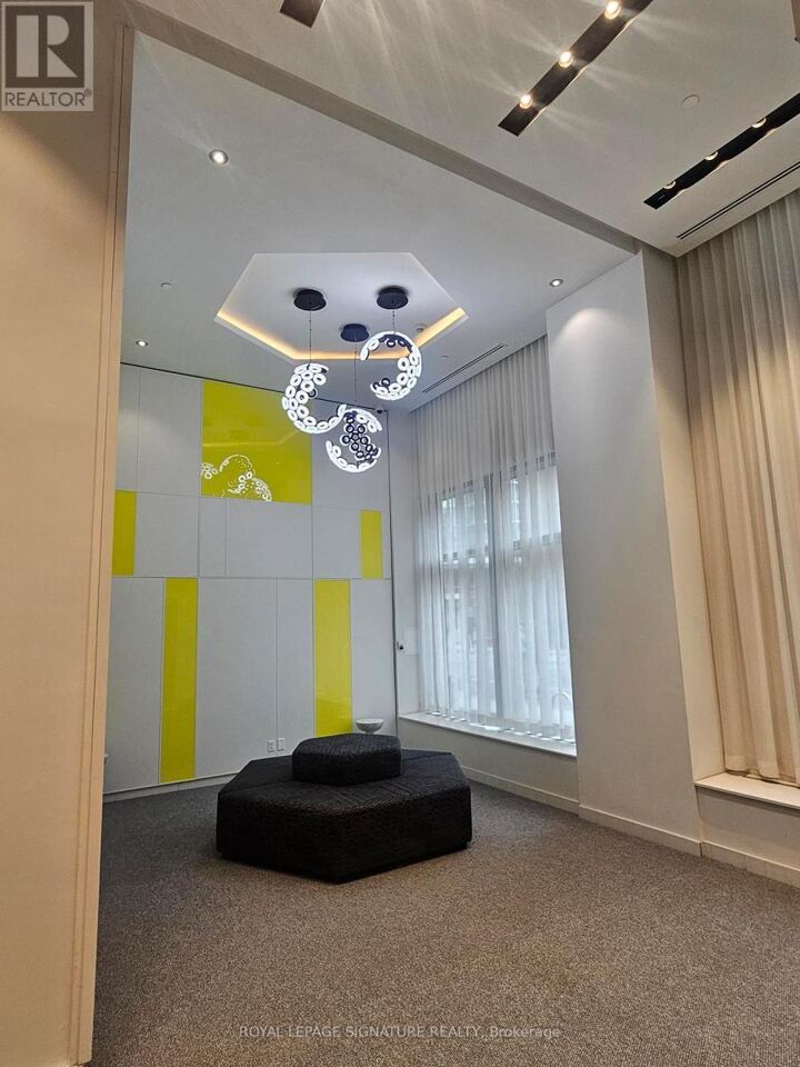 Property Photo:  159 Wellesley Street East 1209  ON M4Y 0H5 