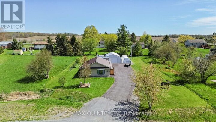 Property Photo:  32 Dorland Drive  ON K7R 3K7 