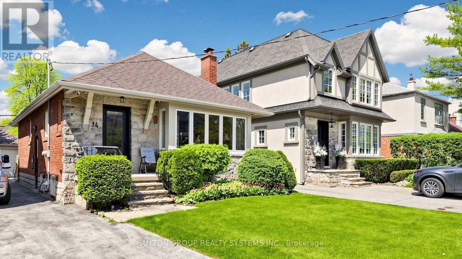 Property Photo:  14 Elsfield Road  ON M8Y 3R4 