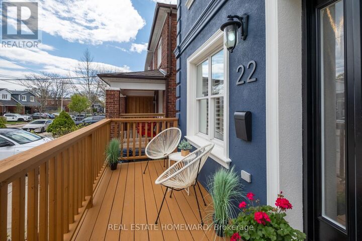 Property Photo:  22 Kimbourne Avenue  ON M4J 4J2 