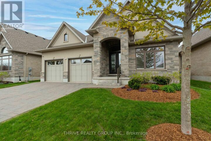 Property Photo:  1710 Ironwood Road 12  ON N6K 0G9 