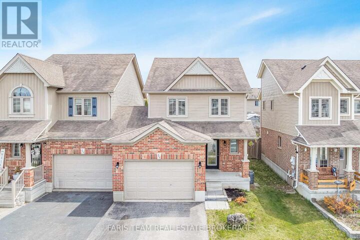Property Photo: 104 Banting Crescent ON L3W 0P3