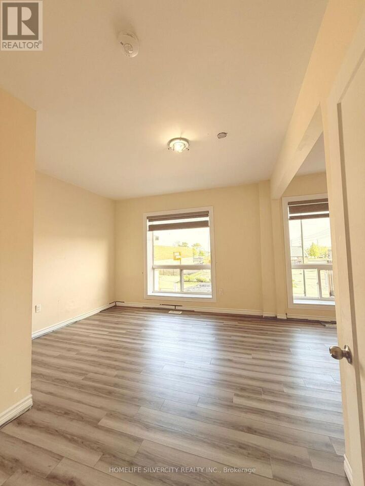 Property Photo:  544 Dundas Street East  ON N6B 1W8 
