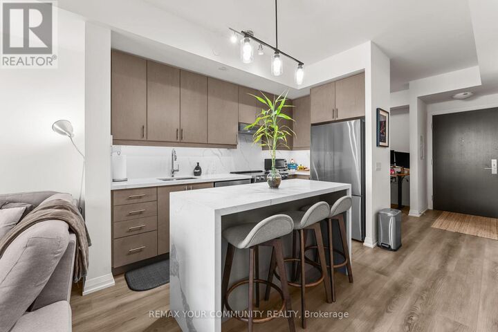 Property Photo: 9000 Jane Street 429 ON L4K 0M6