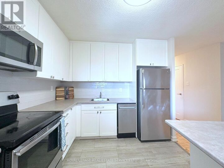 Property Photo:  30 Denton Avenue 1001  ON M1L 4P2 