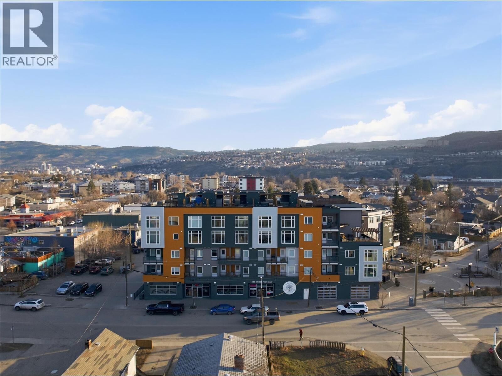 Property Photo: 107 Yew Street 403 BC V2B 4A1
