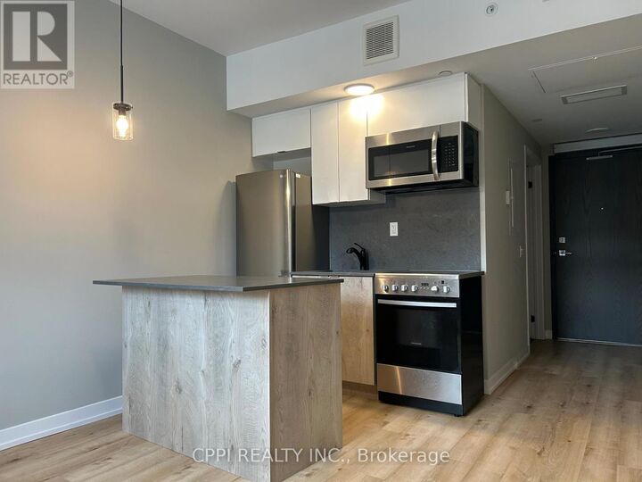 Property Photo:  70 King Street East 202  ON L1H 0A2 