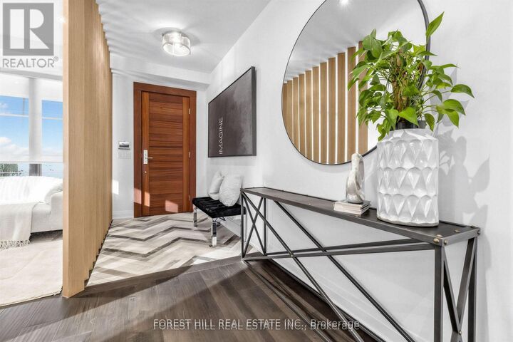 Property Photo:  41 Invermay Avenue  ON M3H 1Z1 