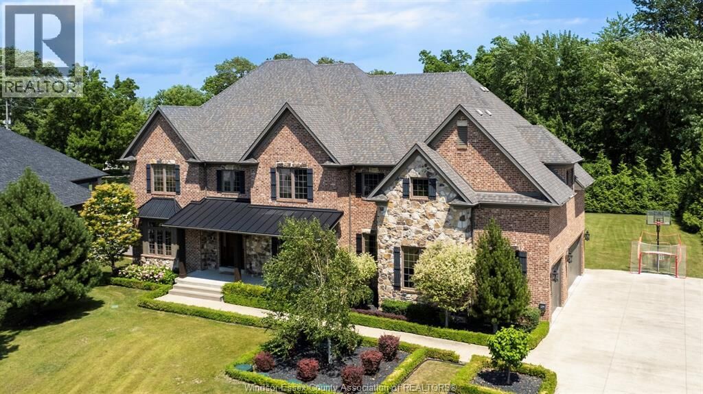 Property Photo:  3 Dimenna Drive  ON N9Y 4C7 