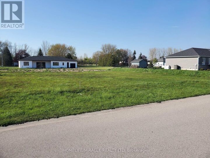 Property Photo:  7 Anne Street Rr3  ON N7A 3X9 