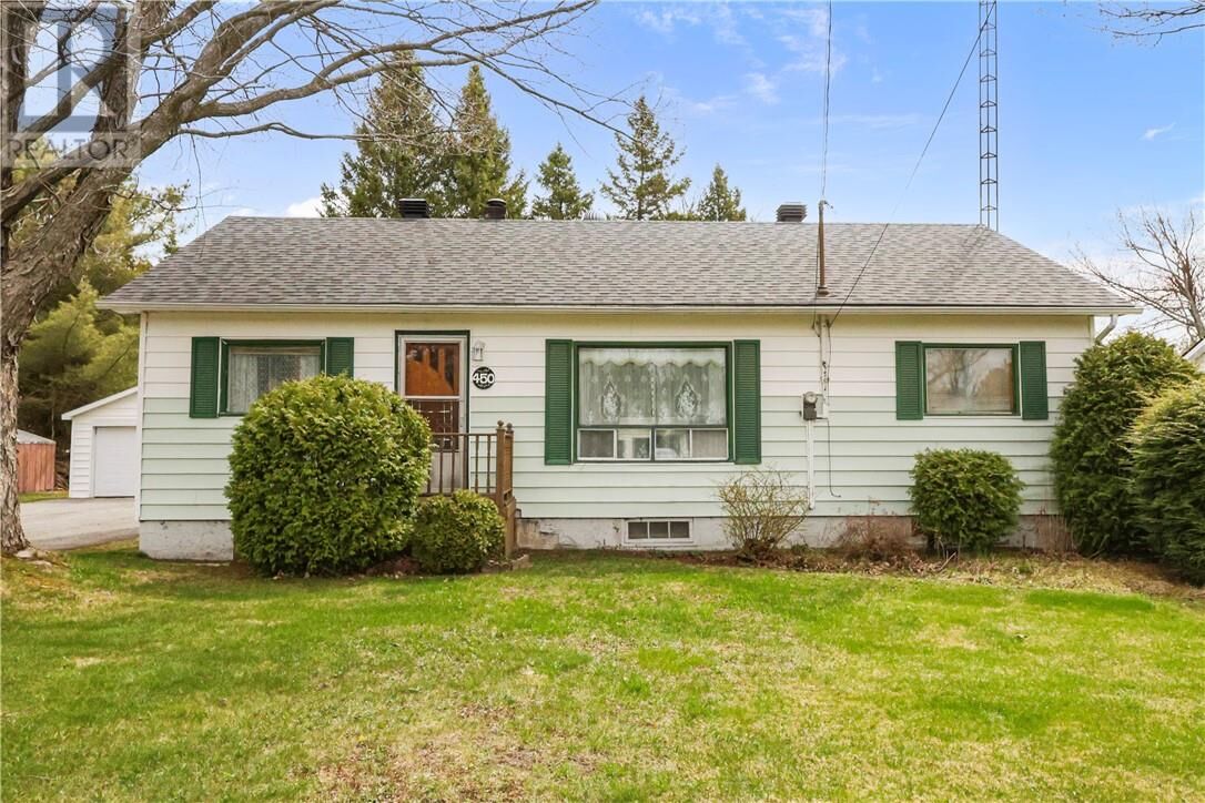 Property Photo:  450 Bell Street  ON P0P 1P0 