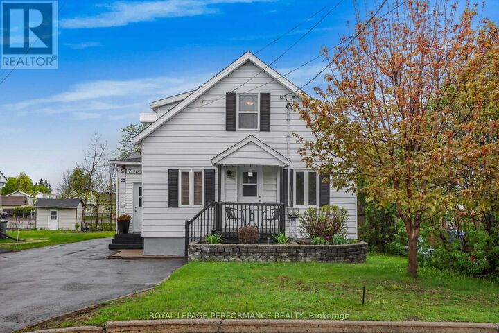 Property Photo: 215-217 Nelson Street East ON K6A 1L6