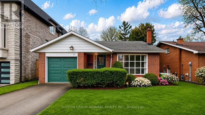 Property Photo:  5 Wedgeport Place  ON M2N 4B3 