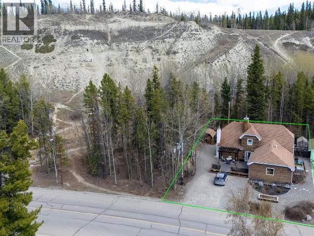 Property Photo: 106 Alsek Road YT Y1A 3K6