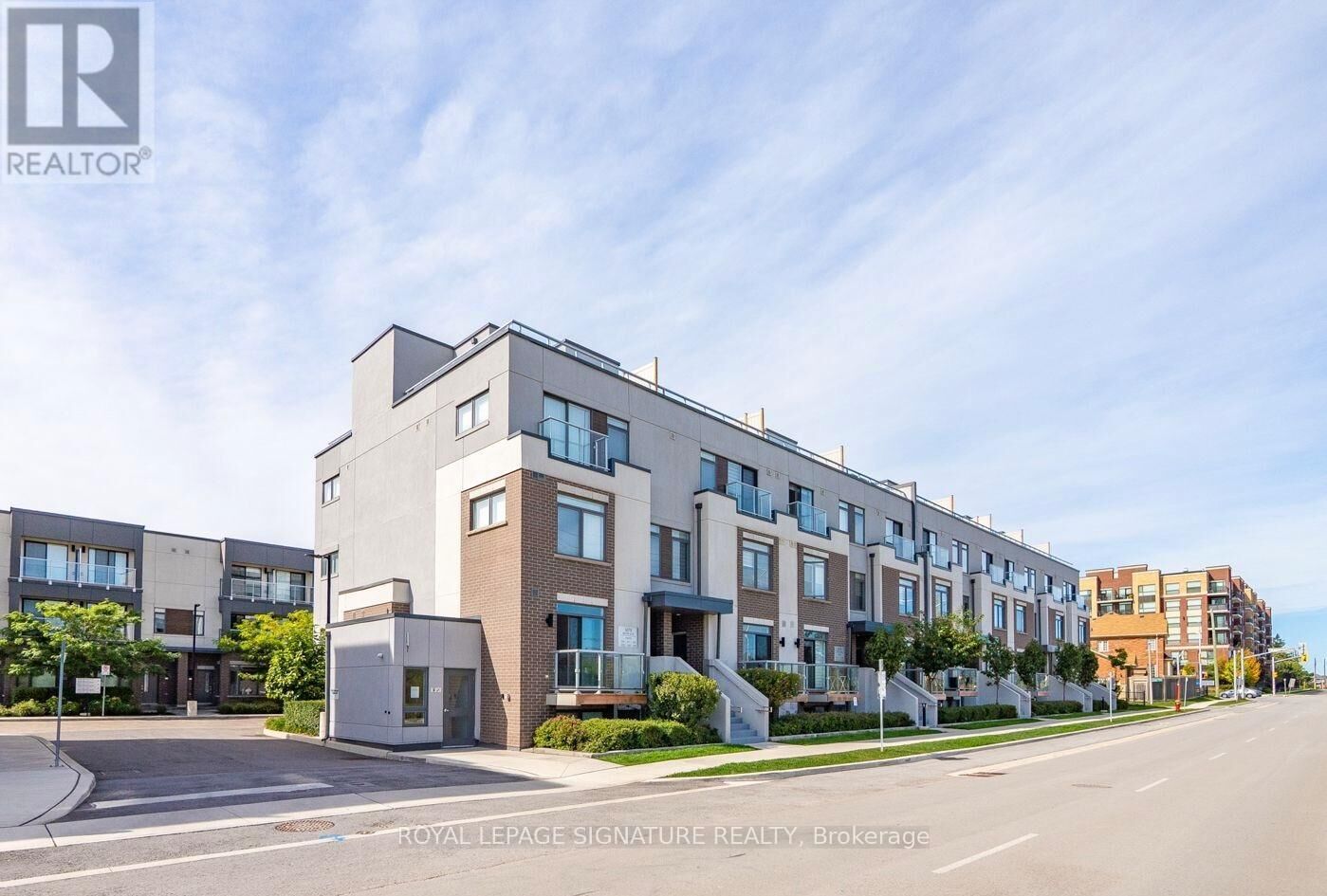 Property Photo: 3078 Sixth Line 335 ON L6M 1P8