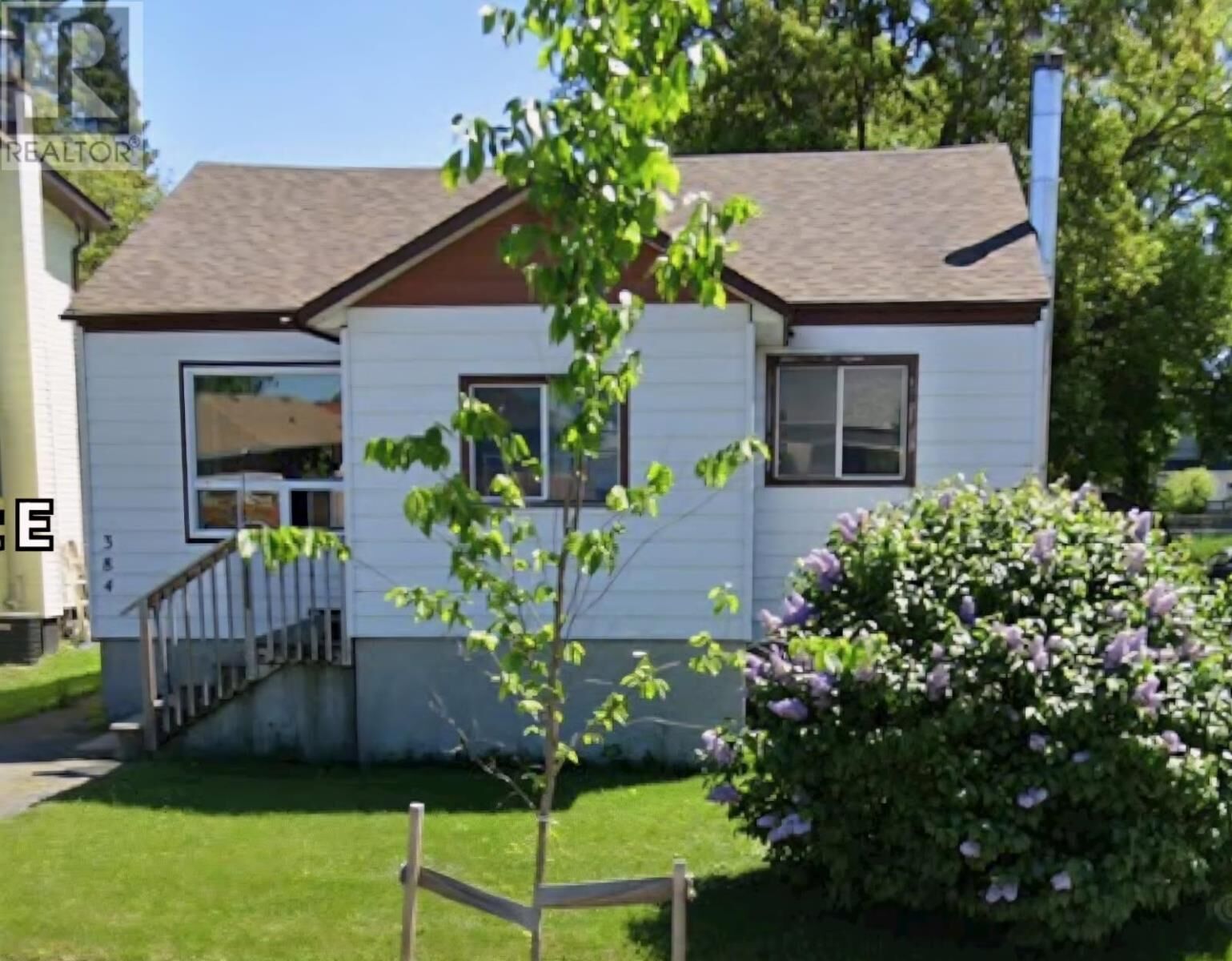 Property Photo:  384 Francis St E  ON P7E 4B5 