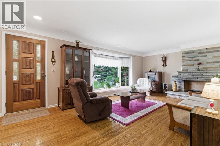 Property Photo:  115 Oneida Boulevard  ON L9G 3C7 