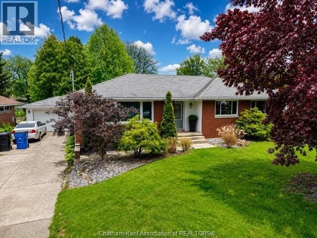 Property Photo:  9 Owen Avenue  ON N7L 3W8 