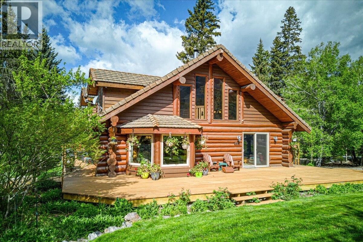 Property Photo: 4985 Ogilvey Avenue BC V0B 1L1