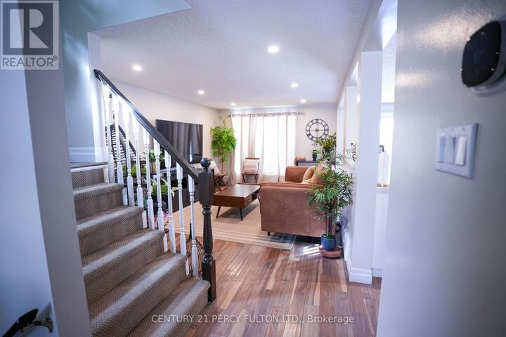 Property Photo:  333 Rosette Drive  ON N2K 3W7 