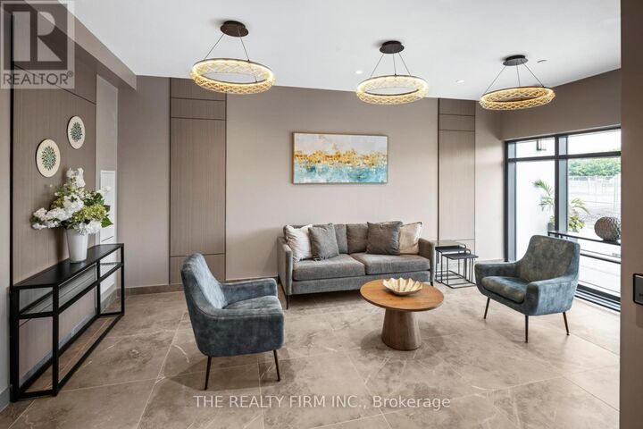 Property Photo:  375 South Street 1320  ON N6B 0A5 