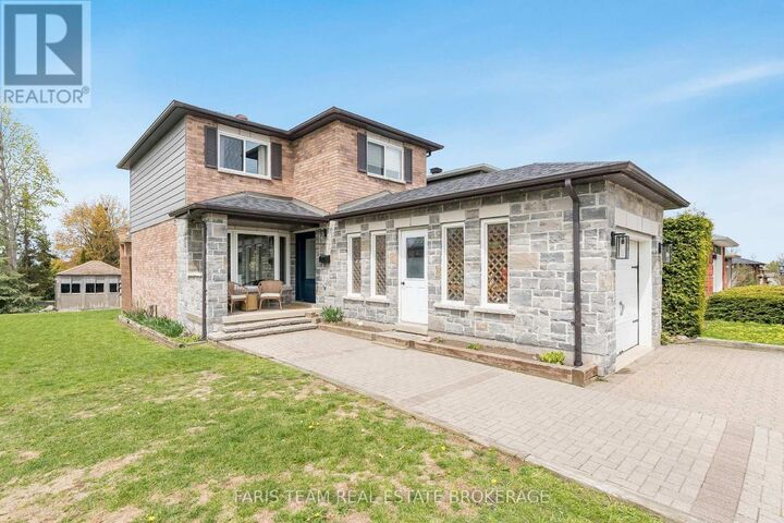 Property Photo: 67 Trillium Crescent ON L4N 6H6
