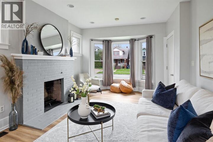 Property Photo:  520 Rankin Avenue  ON N9B 2R7 