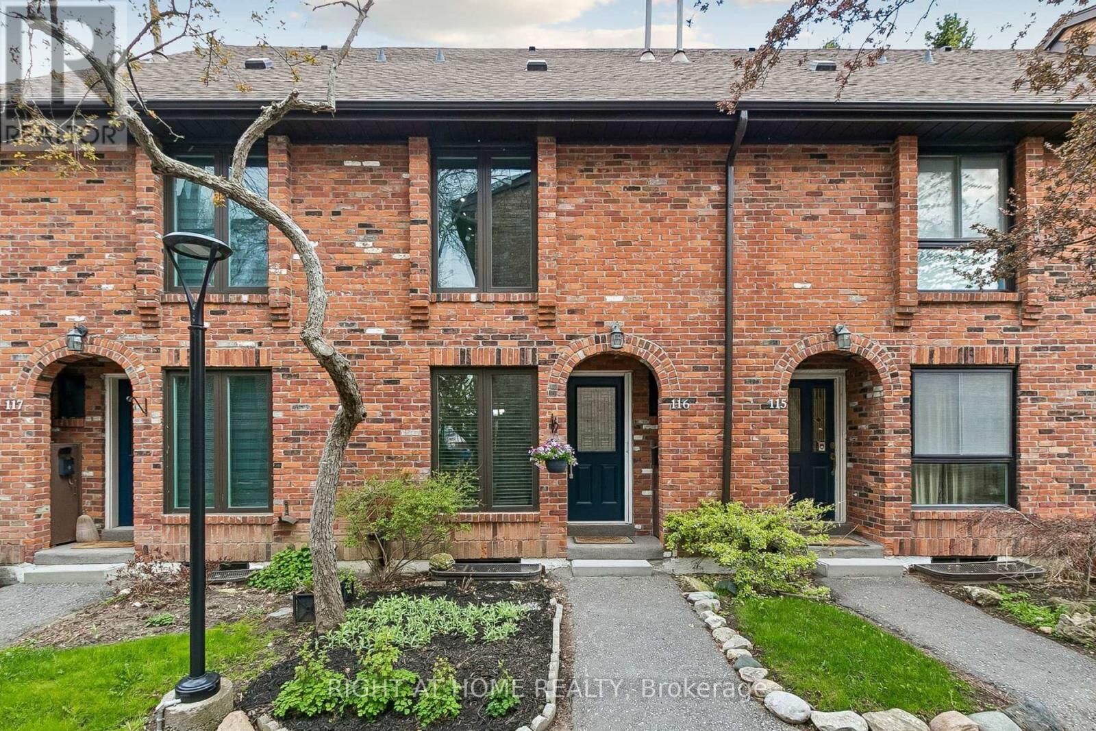 Property Photo: 26 Livingston Road 116 ON M1E 4S4