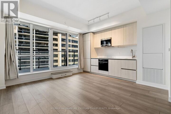 Property Photo:  120 Broadway Avenue 716N  ON M4P 1V7 