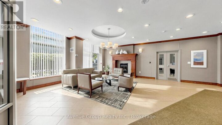 Property Photo:  19 Barberry Place 313  ON M2K 3E3 