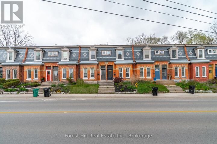 Property Photo:  66 St Andrews Street  ON N1S 1M4 