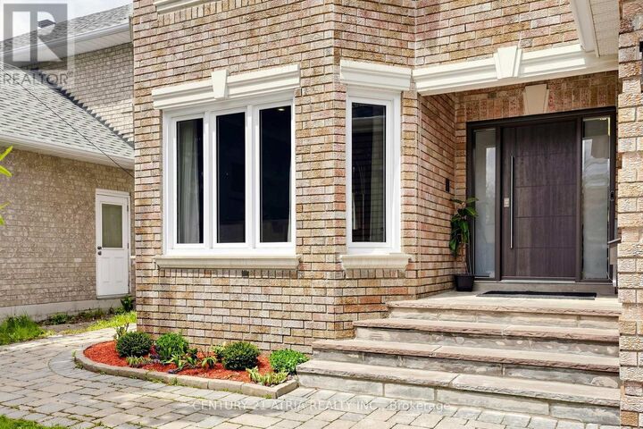 Property Photo: 118 May Avenue ON L4C 3S6