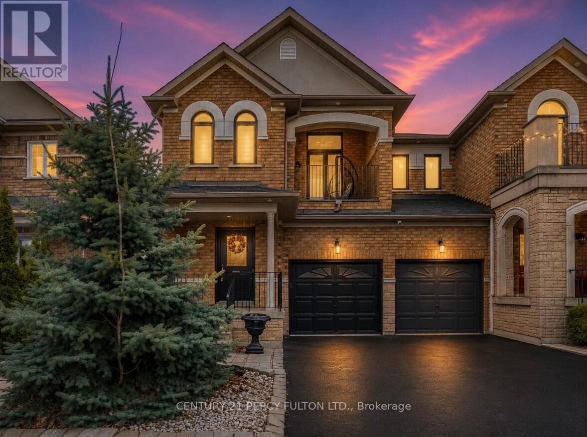 Property Photo: 137 Blue Willow Drive ON L4L 9E9