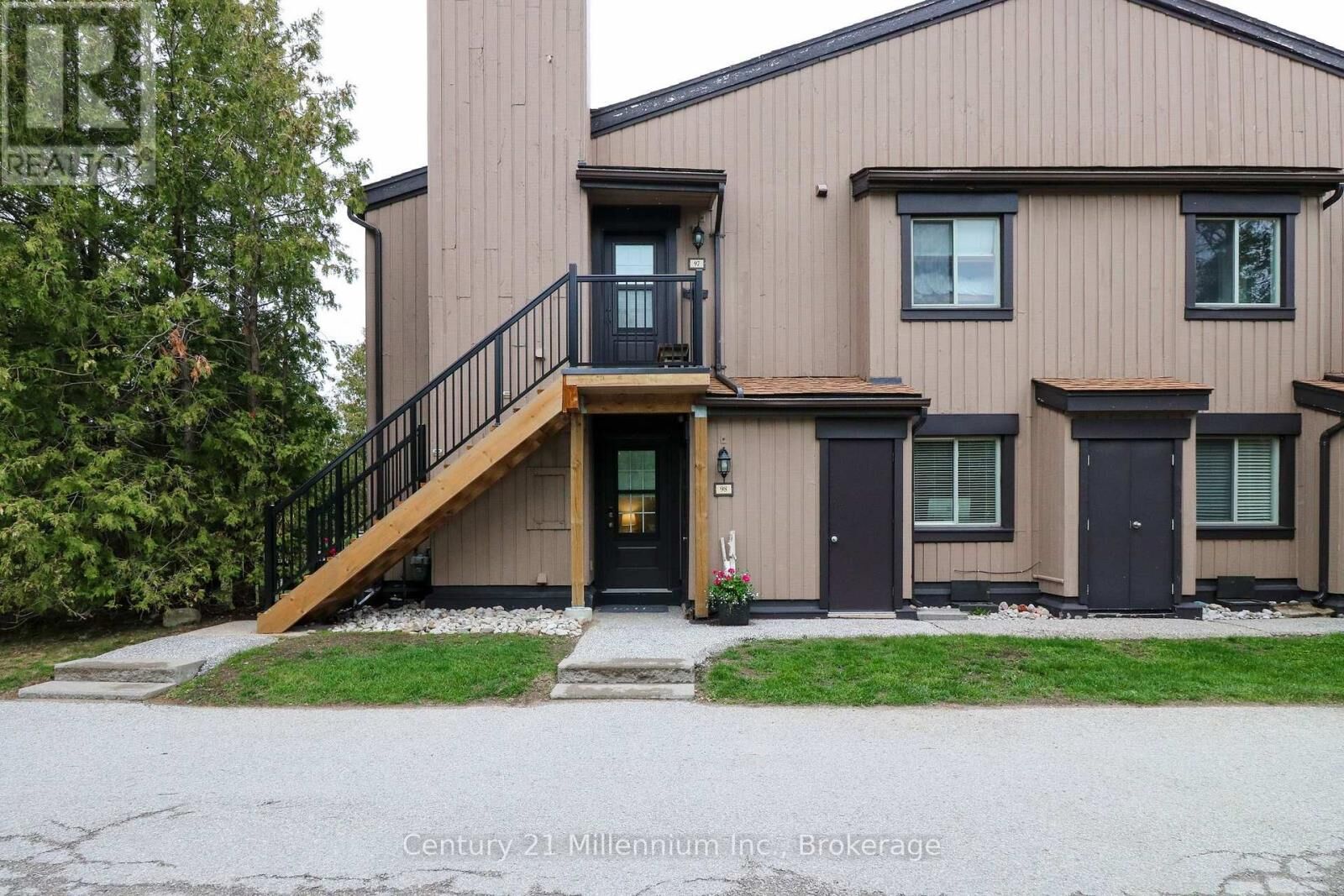 Photo de la propriété:  23 Dawson Drive 98  ON L9Y 5B4 