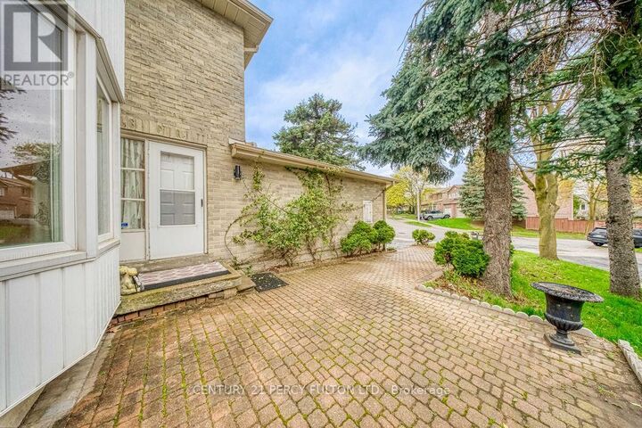 Property Photo: 68 Colleen Street ON L4J 5G6