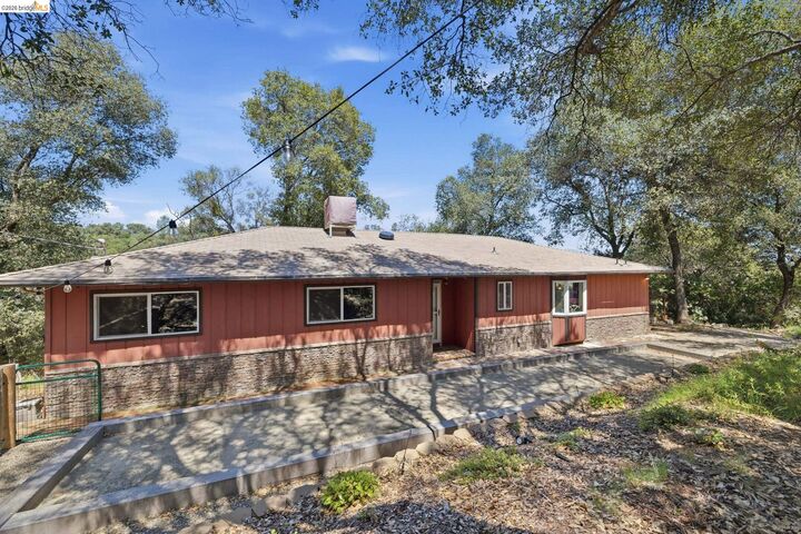 Property Photo:  20571 Eureka Dr  CA 95370 