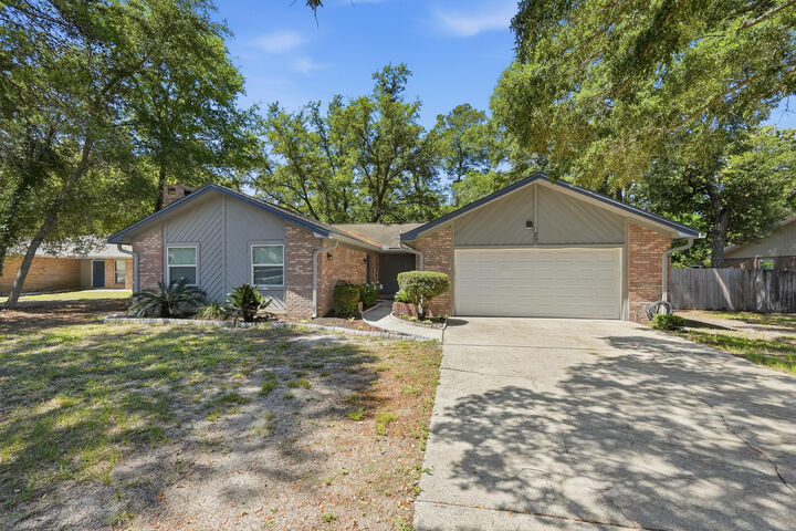 Property Photo:  836 Saint Pierre Cove  FL 32578 