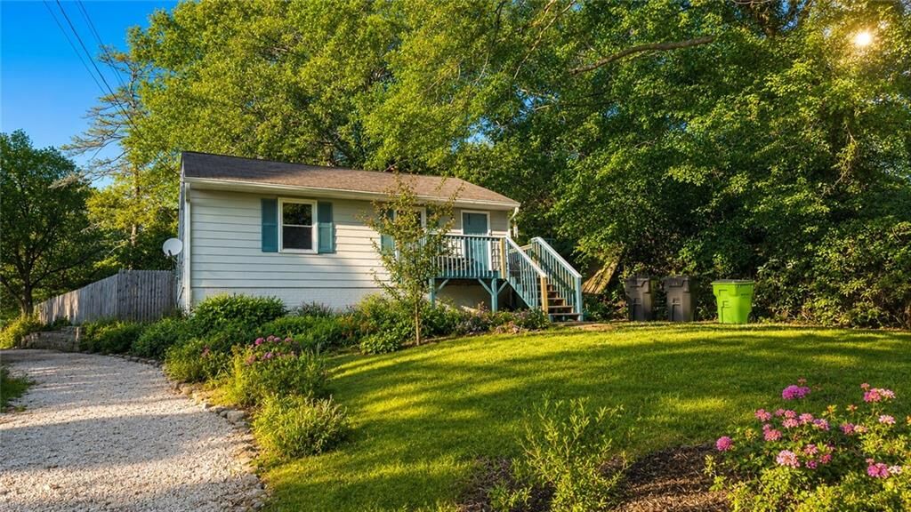 Property Photo:  1092 Mable Street SW  GA 30126 