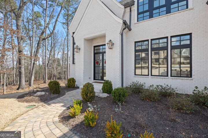 Property Photo: 761 Woodvale Point GA 30024