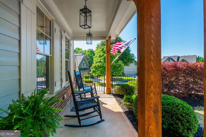 Property Photo: 706 Midway Avenue GA 30114