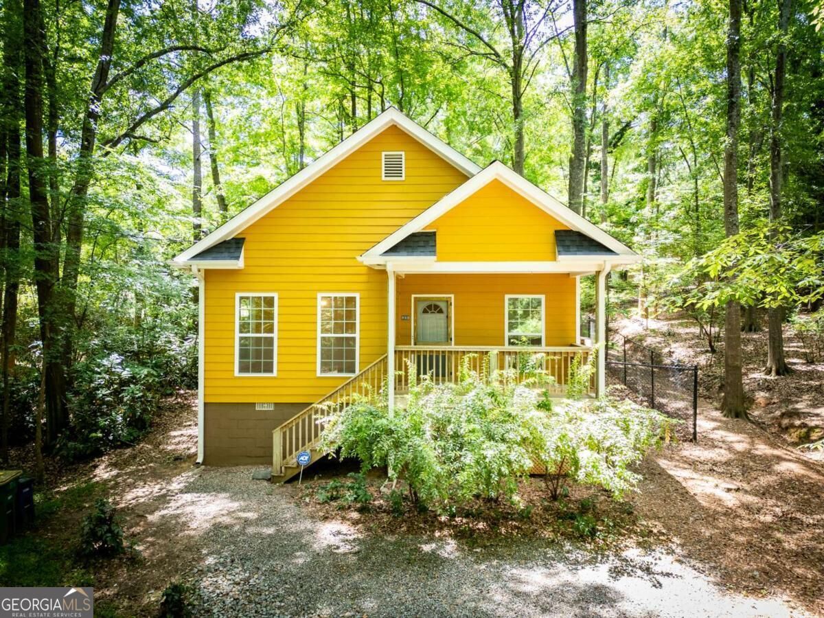 Property Photo:  940 Forest Heights Drive  GA 30606 