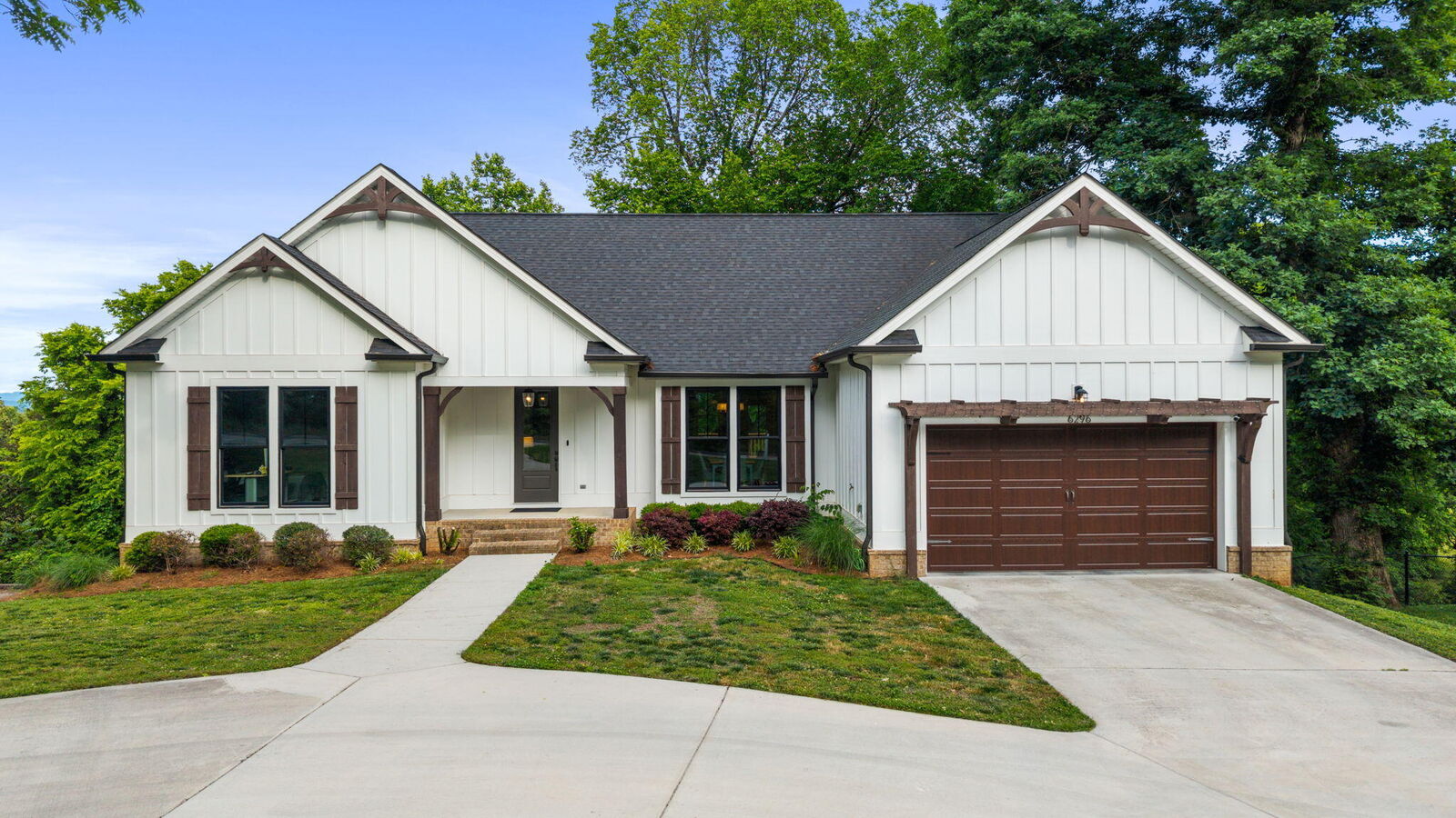 Property Photo: 6296 Fairview Road TN 37343