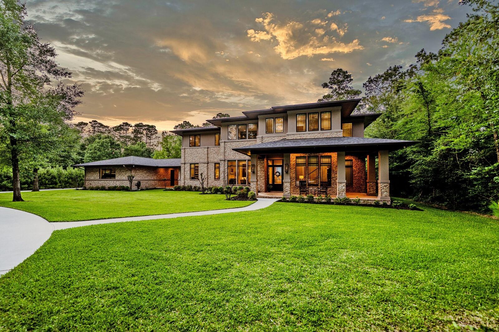 Property Photo:  150 Autumn Way  TX 77320 