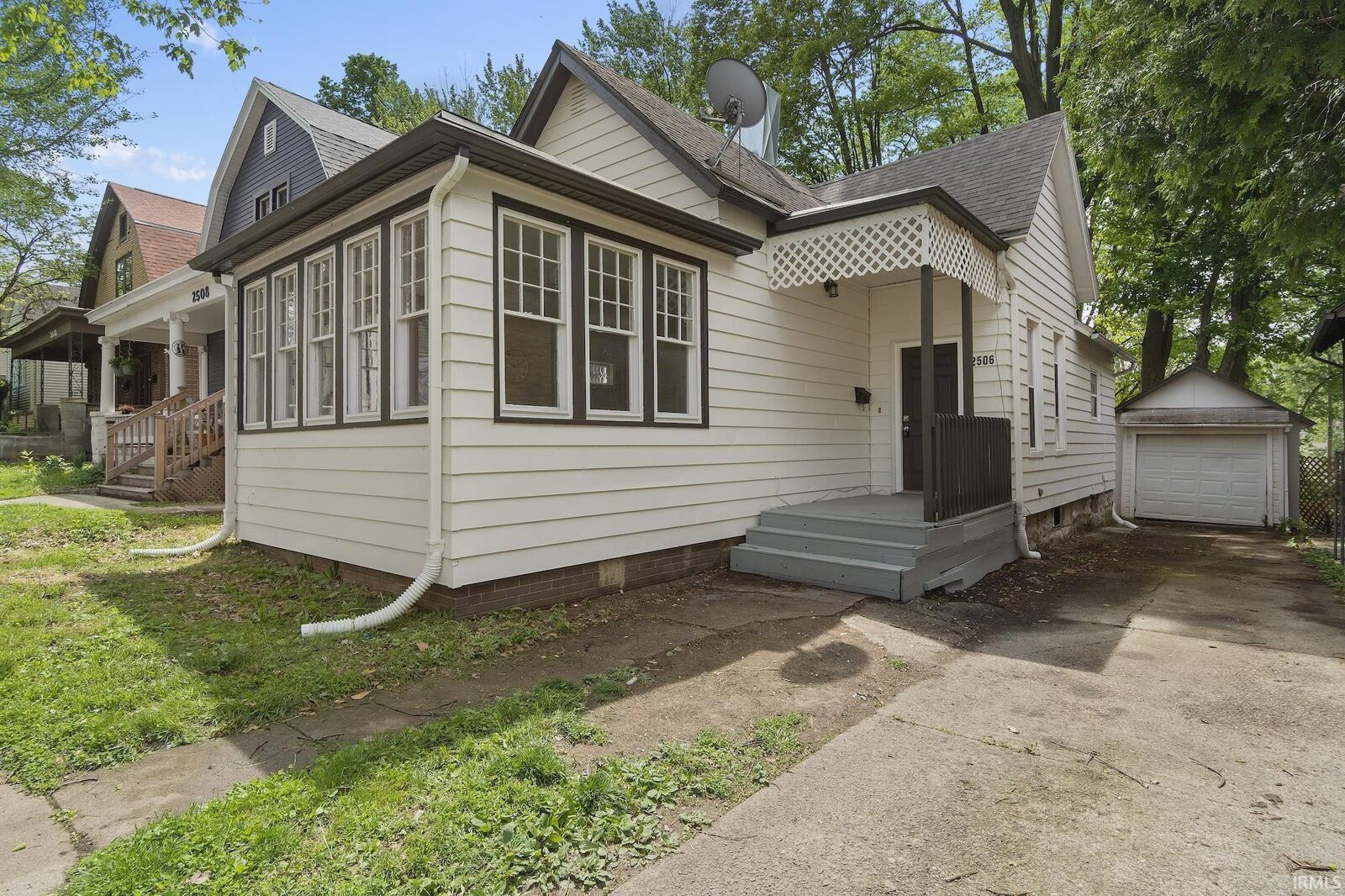 Property Photo:  2506 S Wayne Avenue  IN 46807-1232 