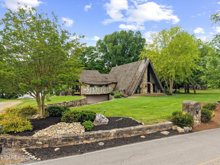 Property Photo:  3260 Cox Rd  TN 37777 