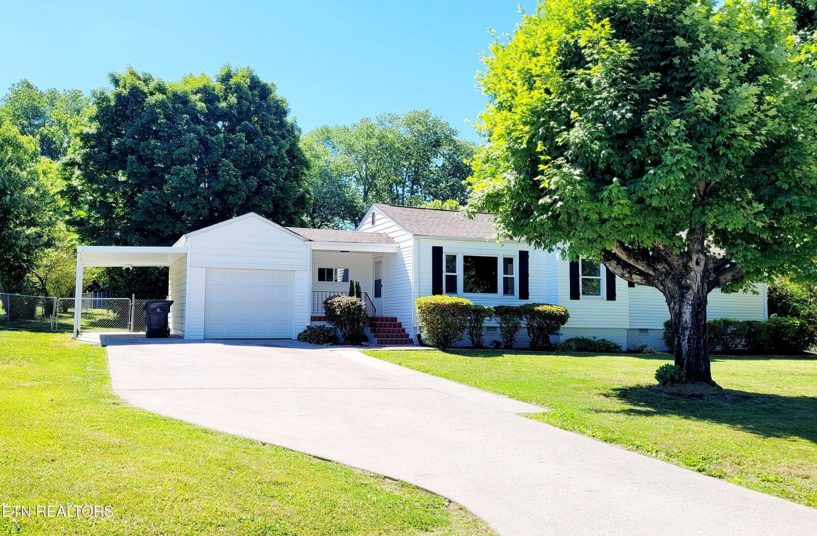 Property Photo:  308 Naueda Drive  TN 37912 